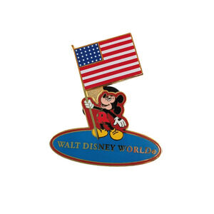 2002 Walt Disney World Mickey Mouse Holding An American Flag Trading Pin
